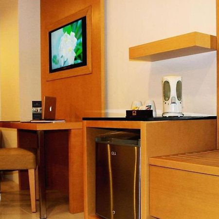 Grand Asia Hotel Makasar Zewnętrze zdjęcie