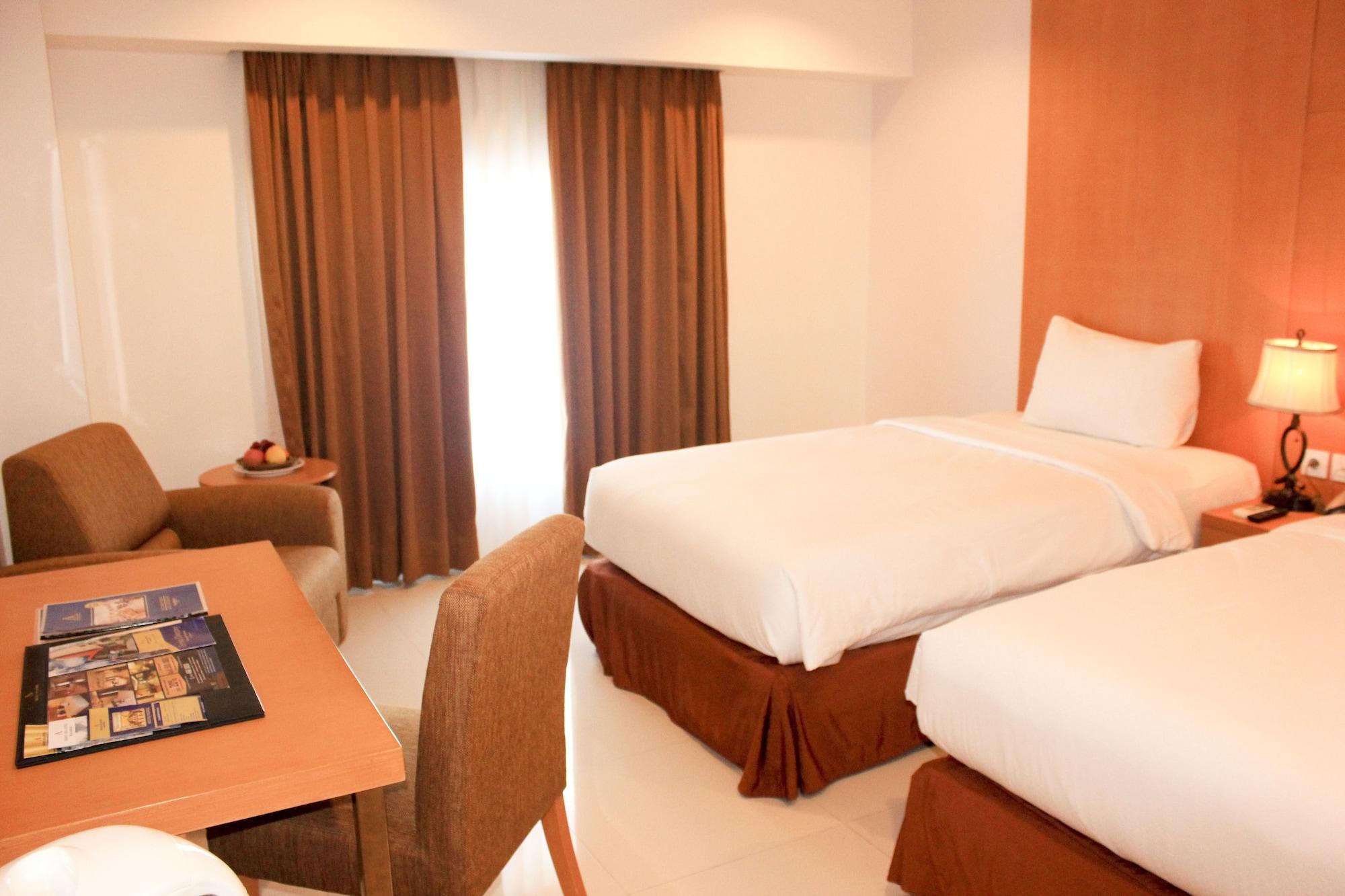 Grand Asia Hotel Makasar Zewnętrze zdjęcie