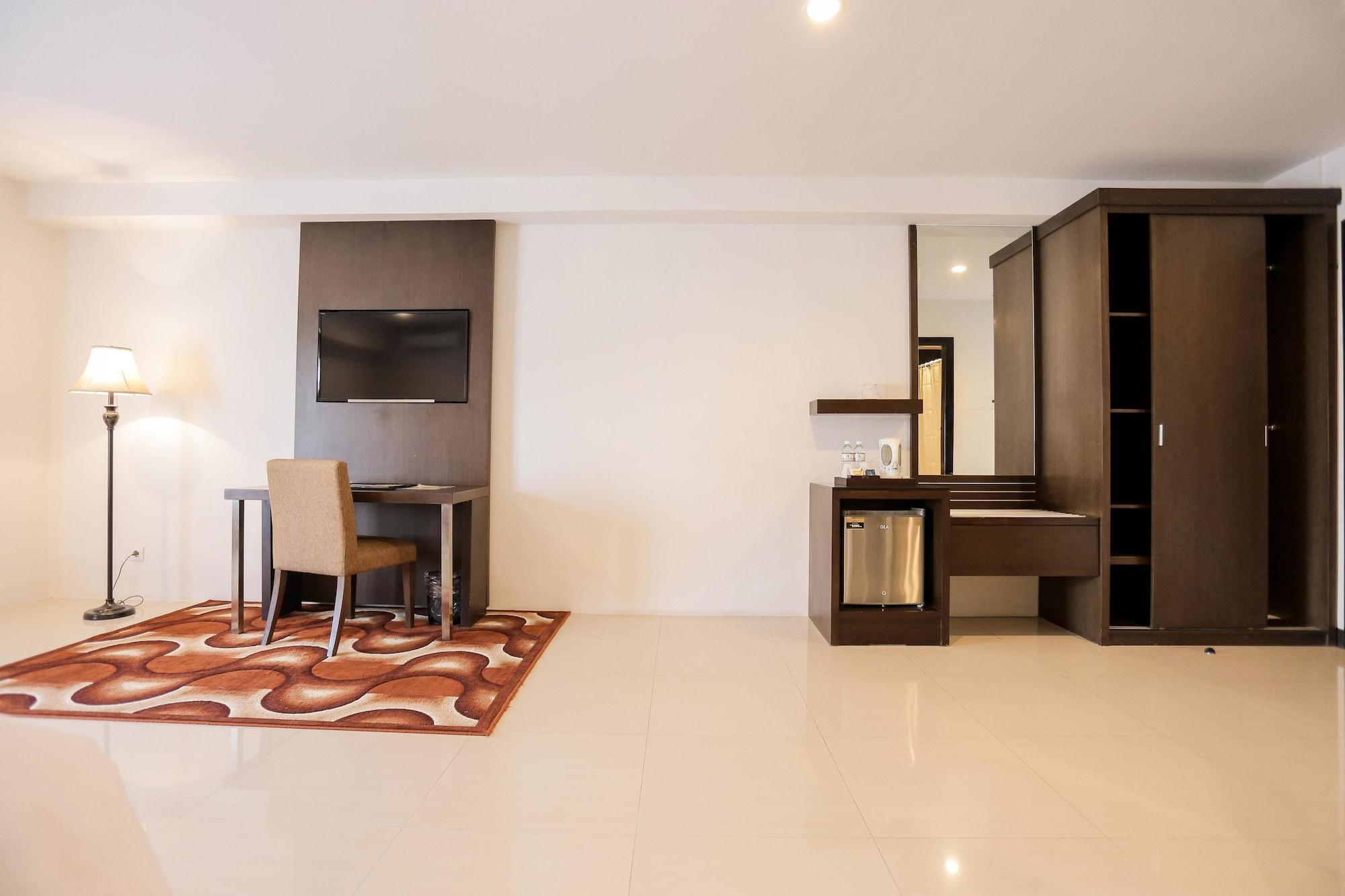 Grand Asia Hotel Makasar Zewnętrze zdjęcie