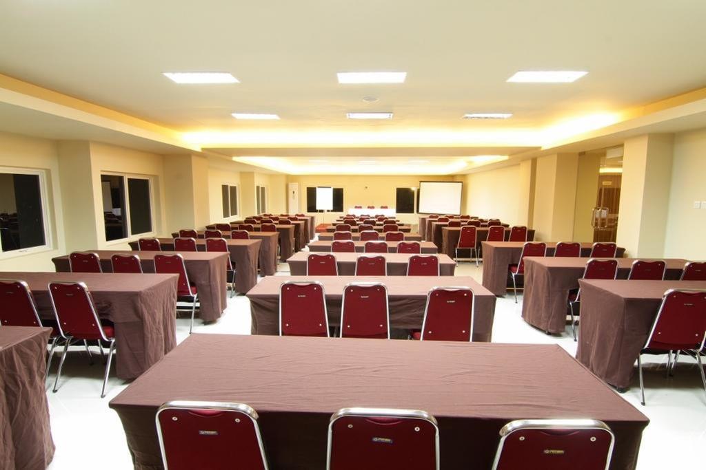 Grand Asia Hotel Makasar Zewnętrze zdjęcie