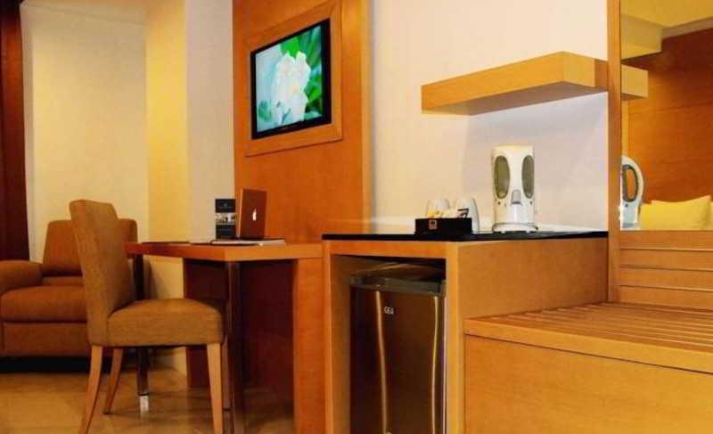 Grand Asia Hotel Makasar Zewnętrze zdjęcie